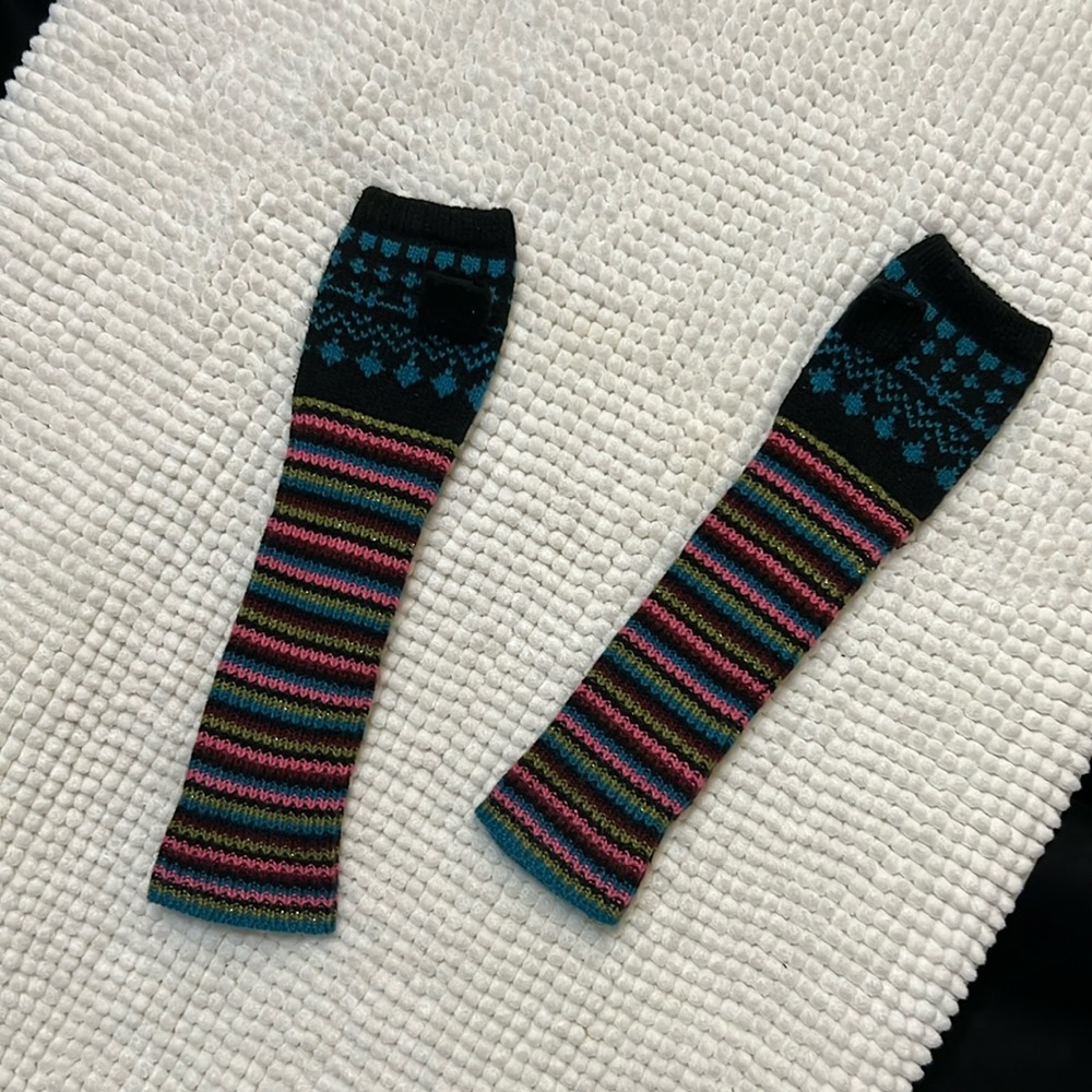 Wrist and Arm Gloves